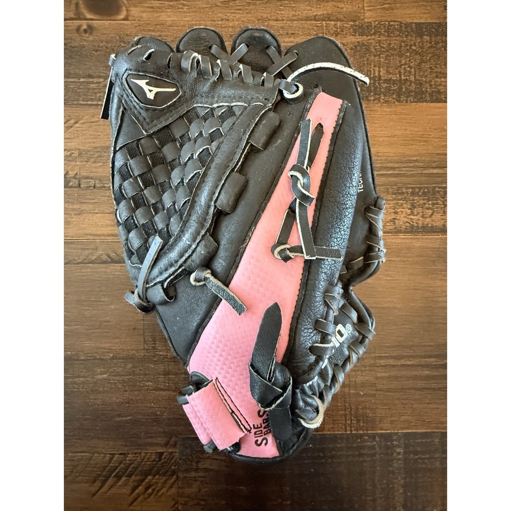 Mizuno Finch Softball Glove 11" Right Hand Throw RHT Fastpitch Pink GPP1105F2